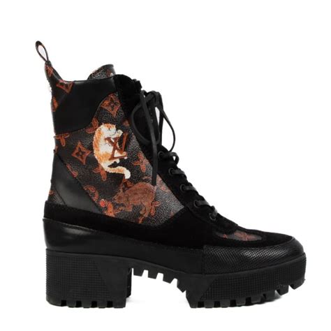 louis vuitton grace coddington boots|Louis Vuitton x Grace Coddington Catogram Laureate Desert .